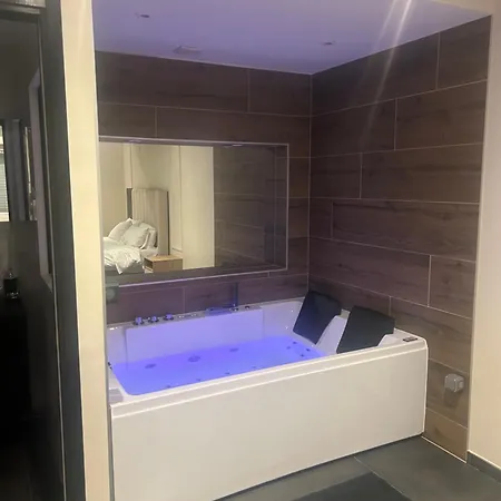 Jacuzzi Appartement Ségny